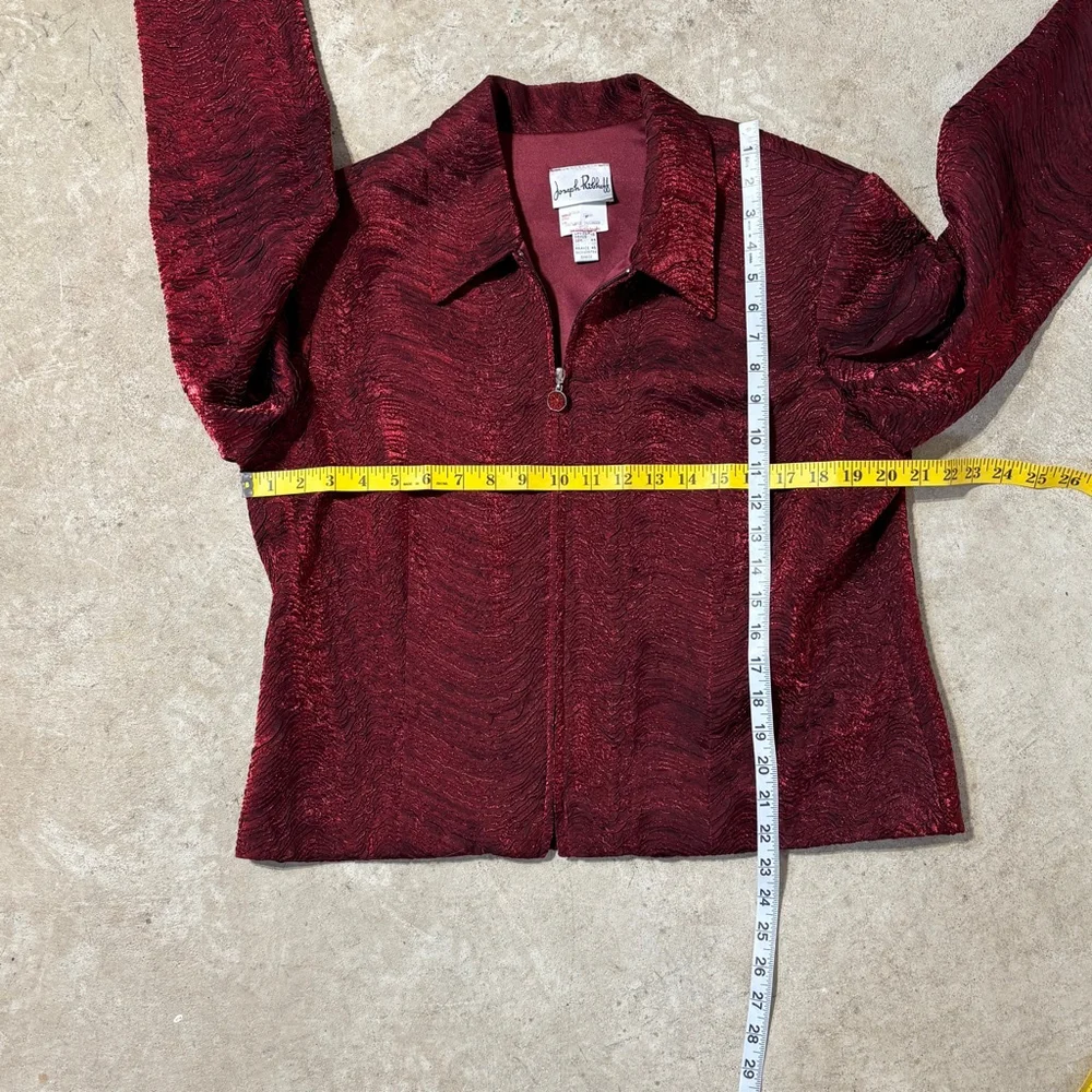 Vintage Joseph Ribkoff Red Textured Jacket Women’s Size 16 Zipper Closure